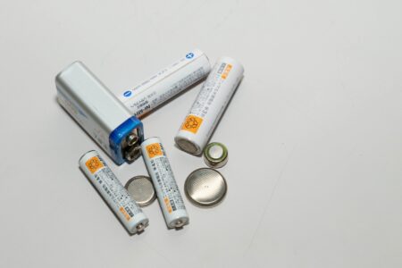 電池の処分方法4選!処分場所の検索方法や流れも解説! 2 電池の処分方法4選!処分場所の検索方法や流れも解説!