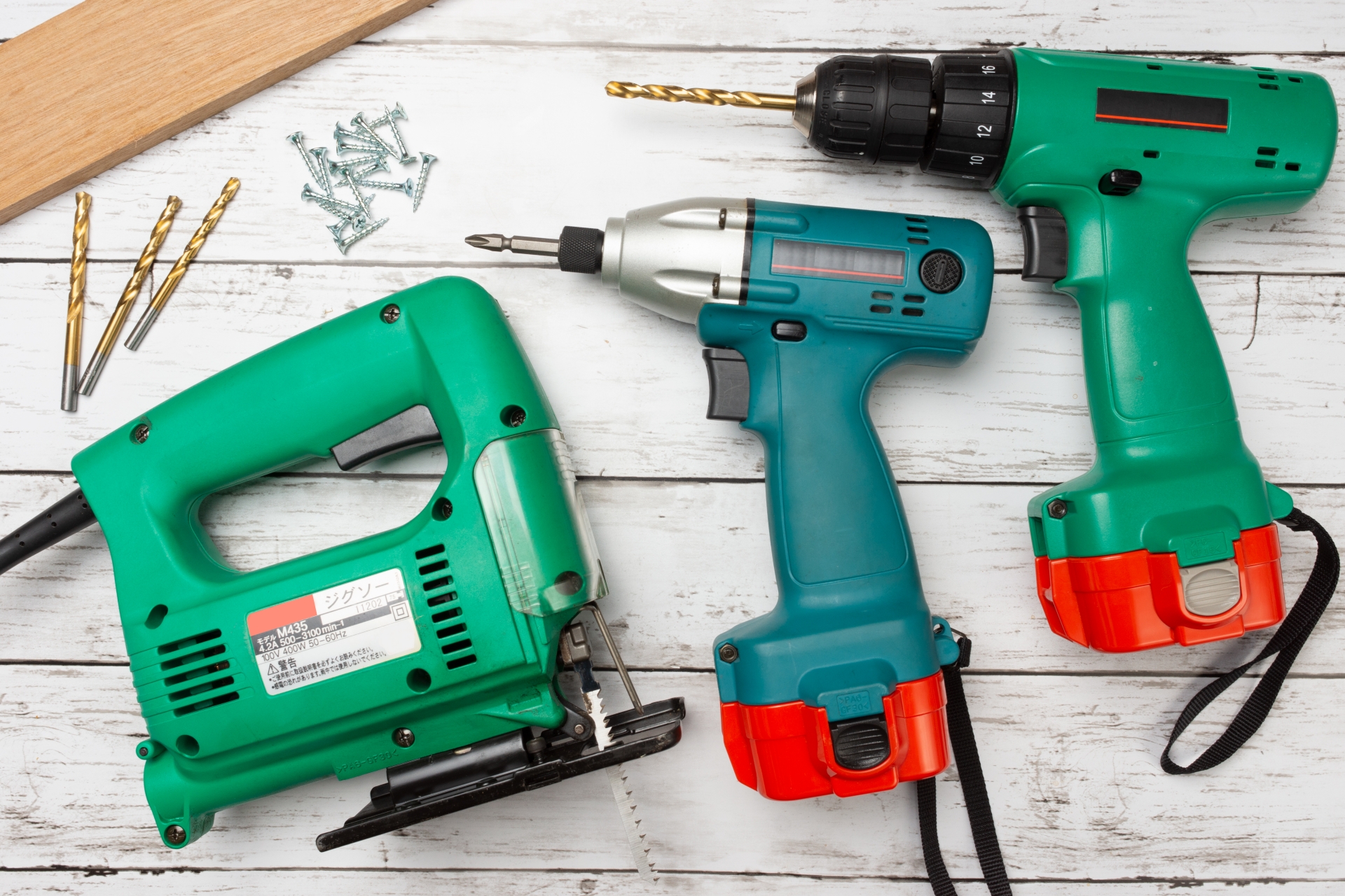 大型家具の処分方法と費用|運べない・部屋から出せない家具の解体方法 9 大型家具の解体方法