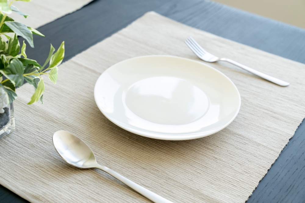 食器の処分方法と処分費用|割れているときの捨て方も解説 7 食器を処分する際の注意点