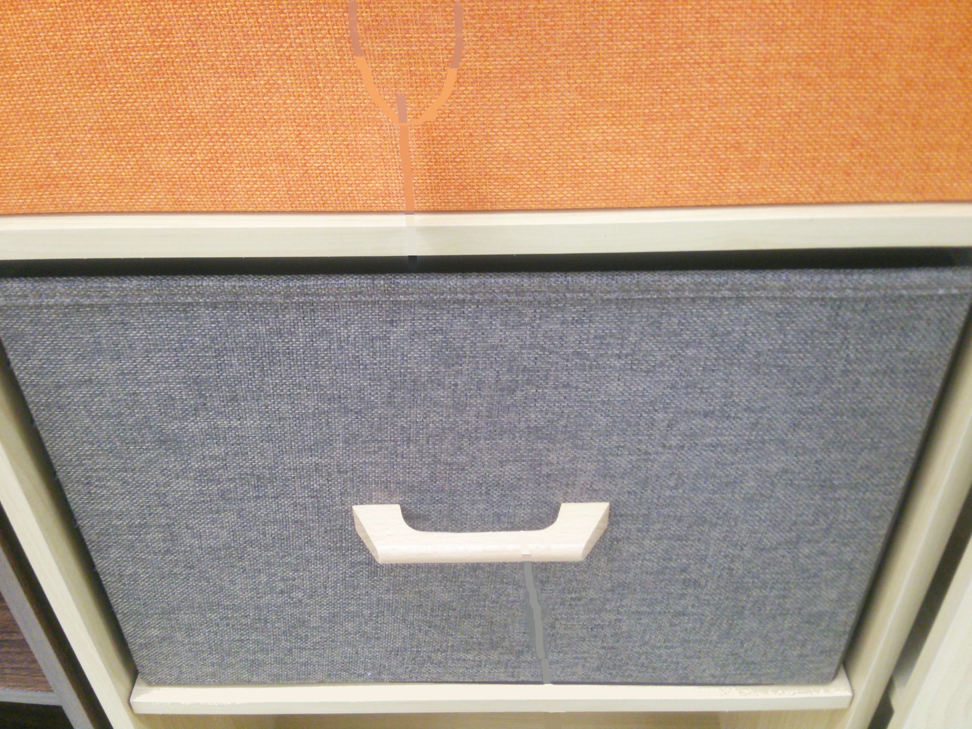 カラーボックスの捨て方!解体方法やリメイク術なども徹底解説 11 カラーボックス関連製品はどう捨てる?