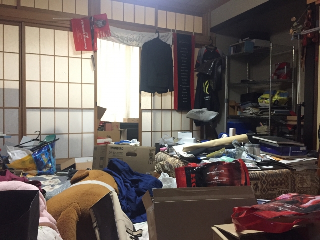 高齢者の家がゴミ屋敷化しやすい理由とは？原因と対策を詳しく解説！