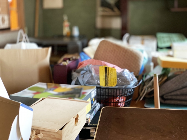 生活保護受給者の遺品整理は相続人が行う！かかる費用や相続放棄の方法も