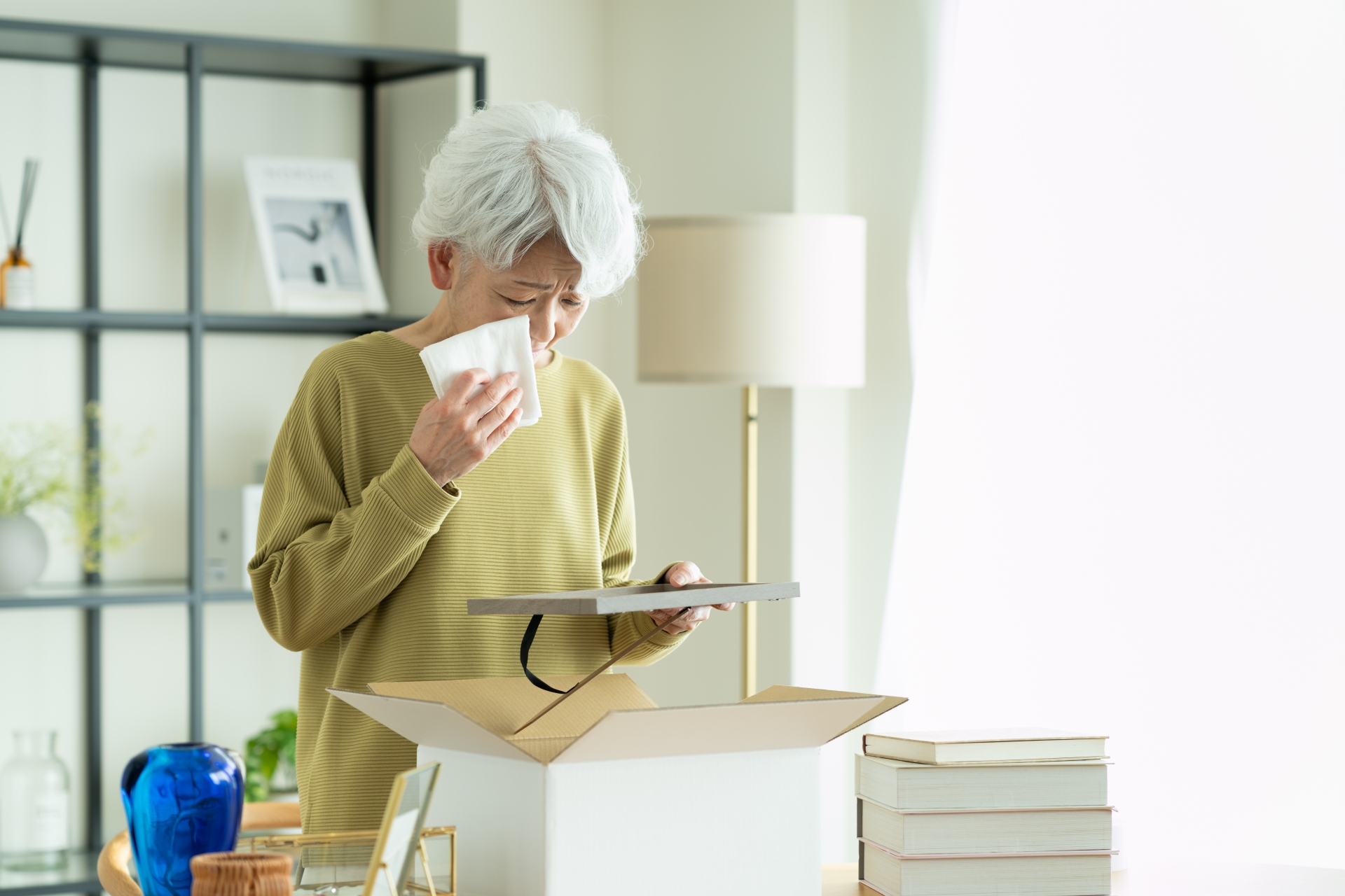 遺品整理がなぜ辛いのか解説！対策や行うタイミングも紹介！