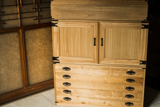 ニトリでタンスを処分する方法を解説!運べないタンスの回収方法まで 4 ニトリの家具引取サービスでタンスの処分が可能